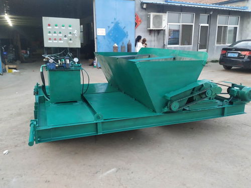 硬質渠成型機與滑模機 巴里坤地區(qū)高效水利工程建設推薦及潤滑設備的重要性